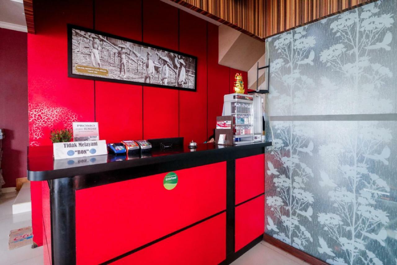 Reddoorz @ Ranotana Manado酒店 外观 照片